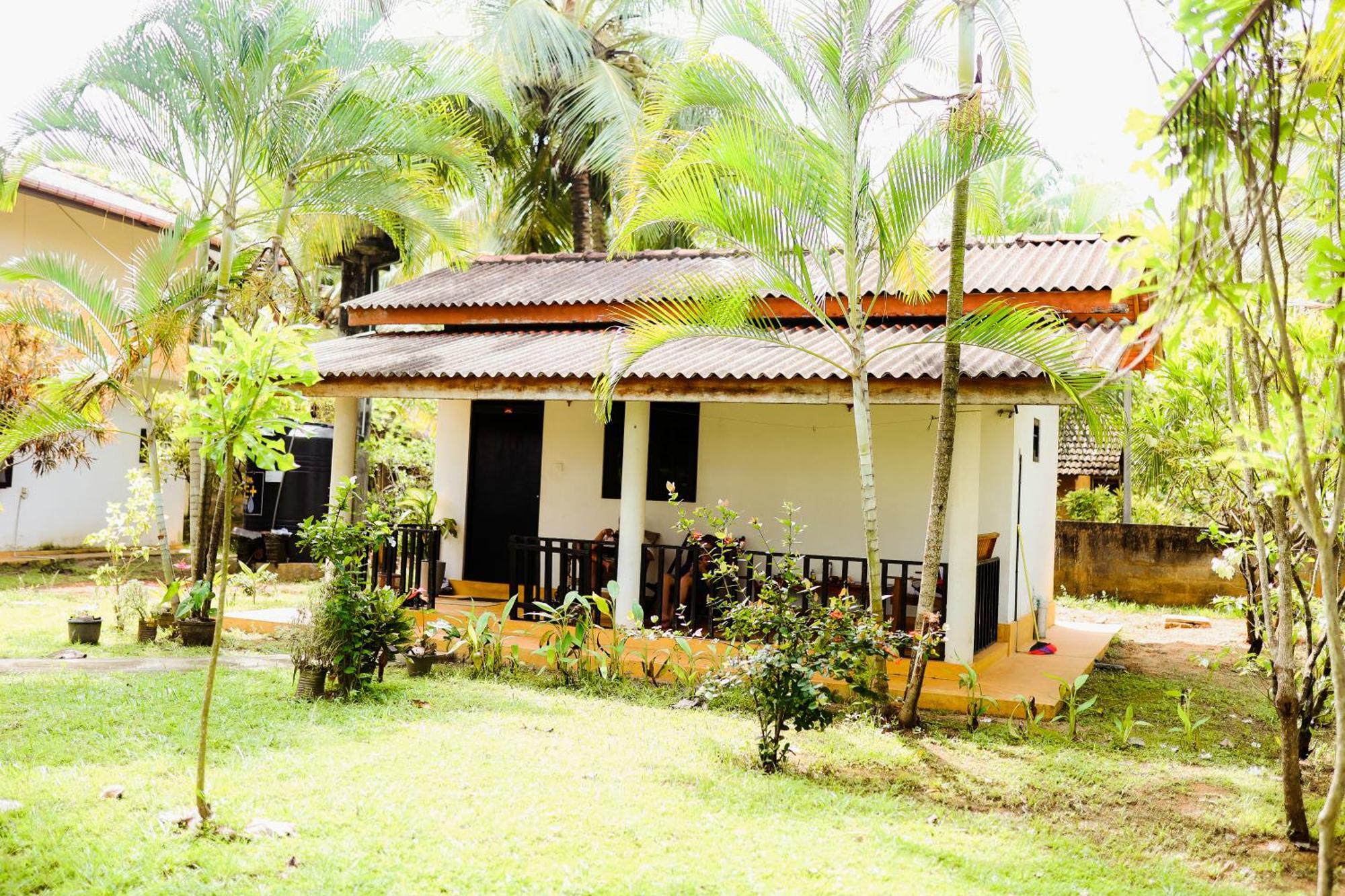 Beach Lagoon Guesthouse Tangalle Ngoại thất bức ảnh