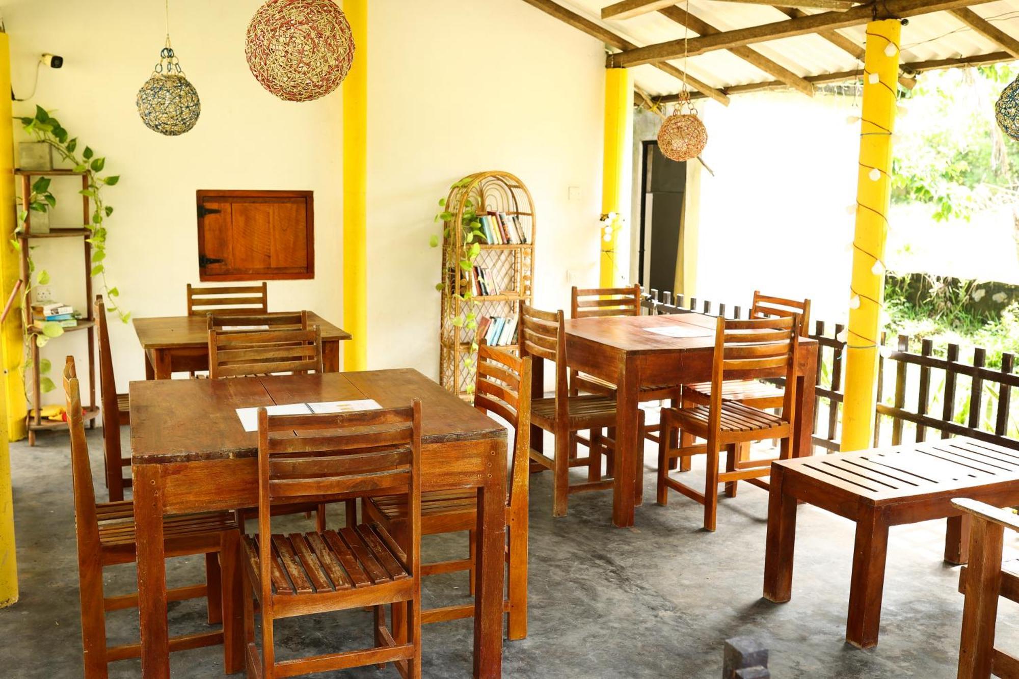 Beach Lagoon Guesthouse Tangalle Ngoại thất bức ảnh