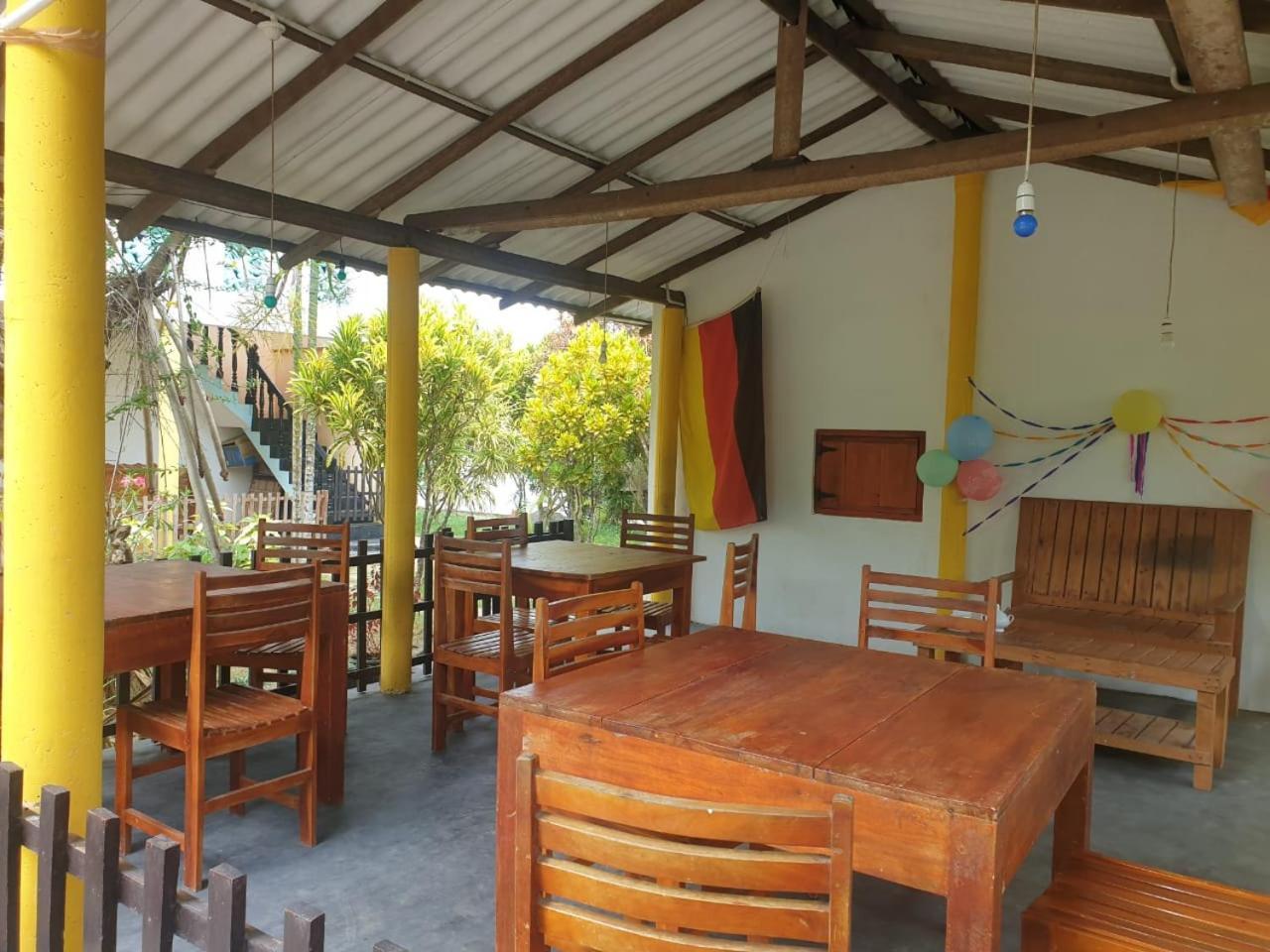 Beach Lagoon Guesthouse Tangalle Ngoại thất bức ảnh
