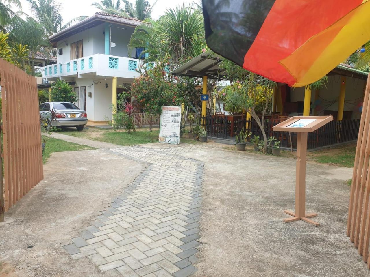 Beach Lagoon Guesthouse Tangalle Ngoại thất bức ảnh