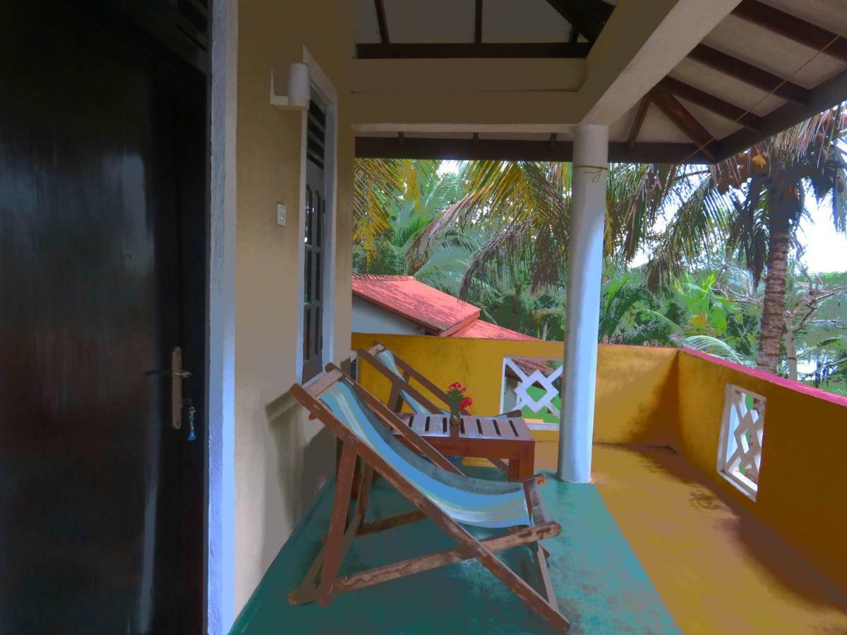 Beach Lagoon Guesthouse Tangalle Ngoại thất bức ảnh